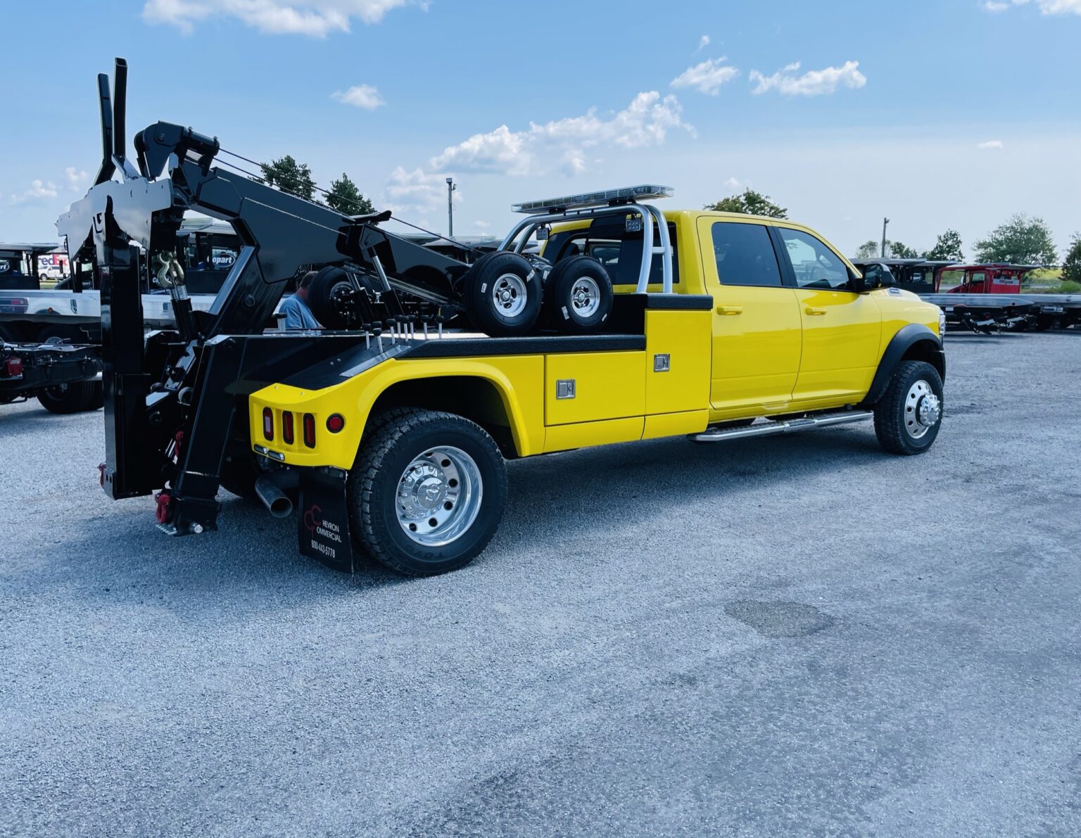 2021 Dodge 5500 Crew Cab 4wd Cmns Auto Yellow W Chevron Renegade Twin Line Light Duty Wrecker 6927