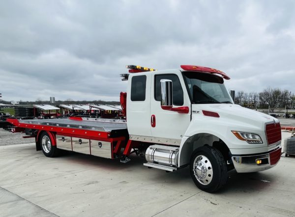 2023 INTERNATIONAL MV 607 EXT CAB-AUTO-WHITE W/ VULCAN 21′ SE 12 STL ...